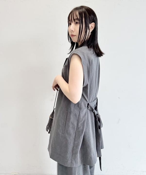 大川 美咲さんの「BEAMS WOMEN｜AK+1 /  リネン混 オールインワン」を使ったコーディネート