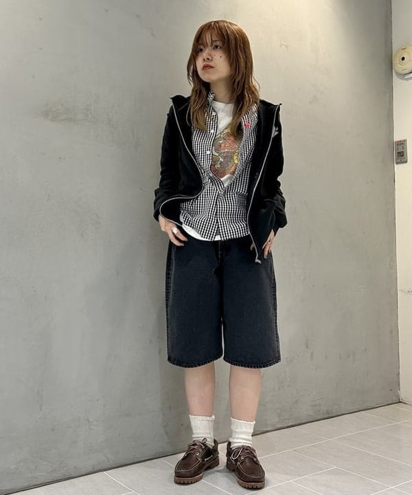 ナツハさんの「BEAMS WOMEN｜100/2 ギンガムチェック ボタンダウン シャツ NEW」を使ったコーディネート