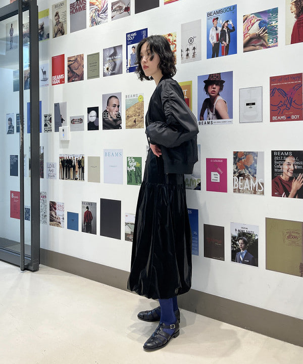 神坂 莉子さんの「BEAMS WOMEN｜アーム ギャザー MA-1 ブルゾン」を使ったコーディネート
