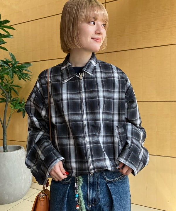 Hazukiさんの「BEAMS WOMEN｜ショート チェック ブルゾン」を使ったコーディネート