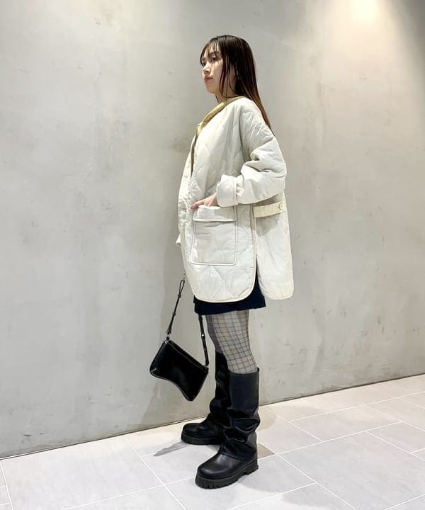 カタヤマ アヤさんの「BEAMS WOMEN｜キルティング ノーカラー ブルゾン」を使ったコーディネート