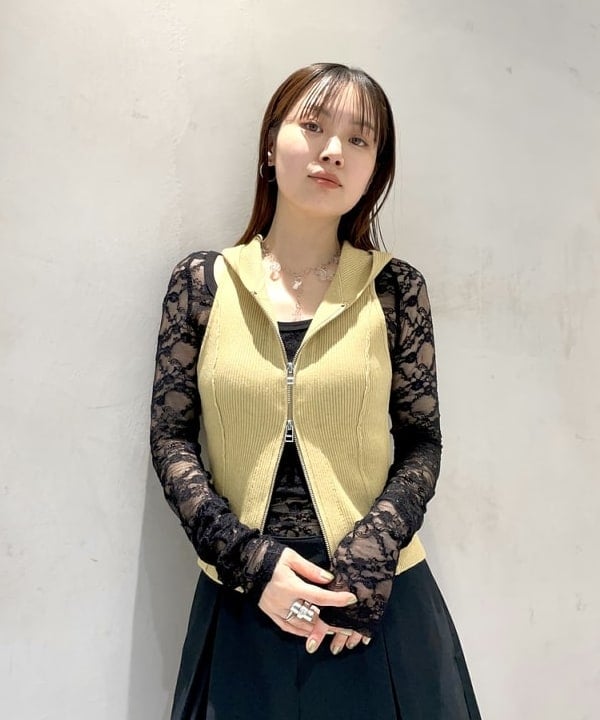 カタヤマ アヤさんの「BEAMS WOMEN｜キルティング ノーカラー ブルゾン」を使ったコーディネート