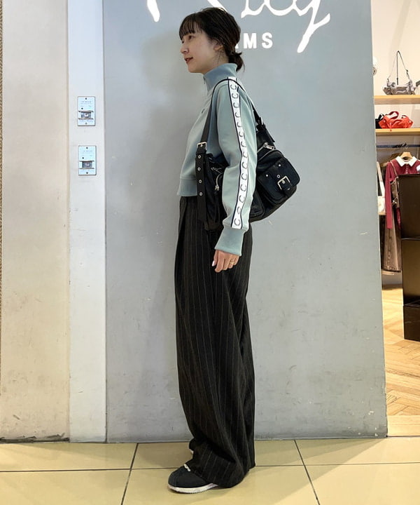 大木さんの「BEAMS WOMEN｜【別注】FRED PERRY / TRACK JACKET」を使ったコーディネート