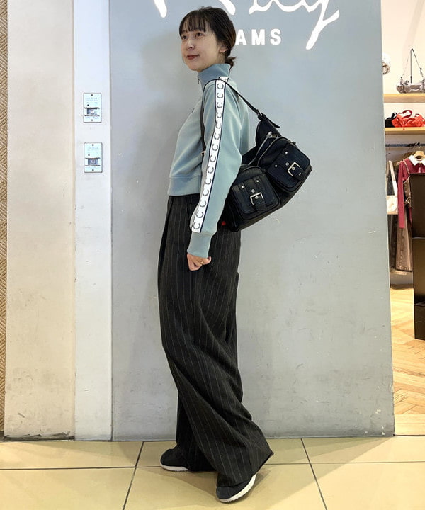 大木さんの「BEAMS WOMEN｜【別注】FRED PERRY / TRACK JACKET」を使ったコーディネート