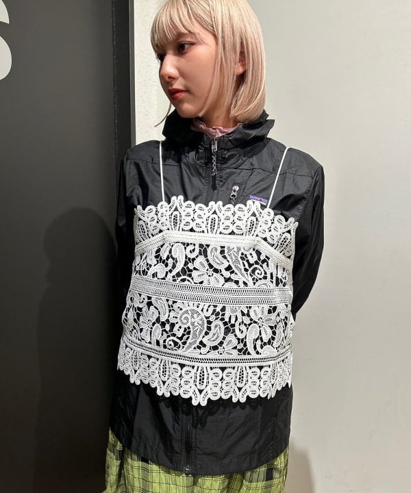 佐藤 亜美さんの「BEAMS WOMEN｜チェック ティアード キャミ ワンピース」を使ったコーディネート