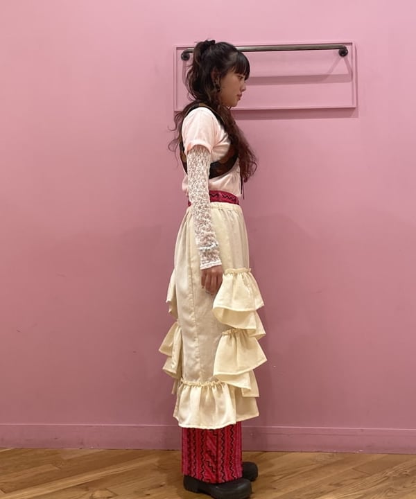 二ツ木 瑠夏さんの「BEAMS WOMEN｜Betty Boop(TM) / Logo Tシャツ」を使ったコーディネート