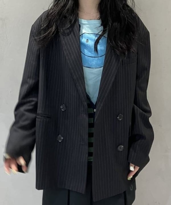 須賀さんの「BEAMS WOMEN｜【別注】FRED PERRY / Pleated Shorts」を使ったコーディネート