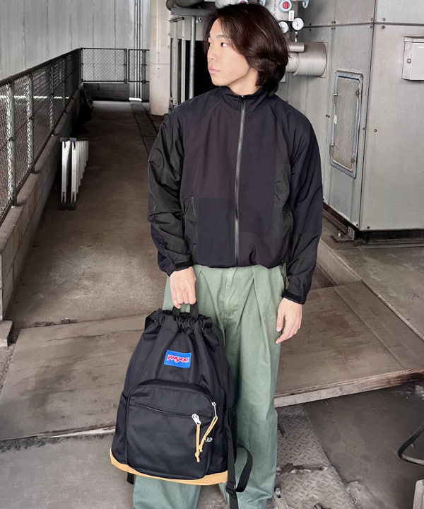 槙山 賢斗さんの「BEAMS WOMEN｜クレイジー トラックトップ ブルゾン」を使ったコーディネート