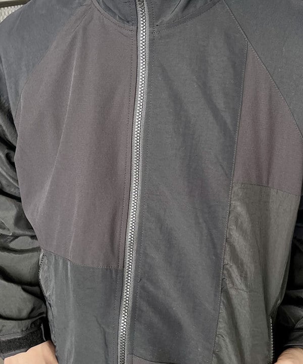 槙山 賢斗さんの「BEAMS WOMEN｜クレイジー トラックトップ ブルゾン」を使ったコーディネート