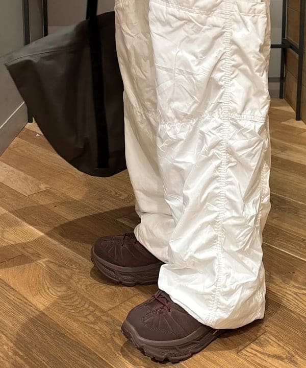 三宅 康平さんの「BEAMS WOMEN｜ARC'TERYX / Granville 30 Carryall Bag」を使ったコーディネート