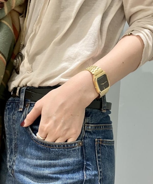 小原 もこさんの「BEAMS WOMEN｜CASIO / AQ-230」を使ったコーディネート