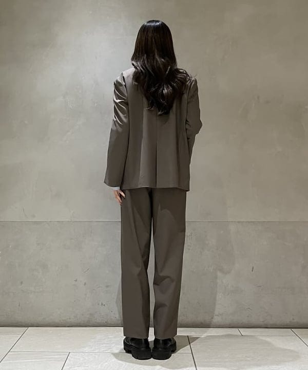 nodokaさんの「BEAMS WOMEN｜スラッシュスリーブ Vネック ジャケット」を使ったコーディネート