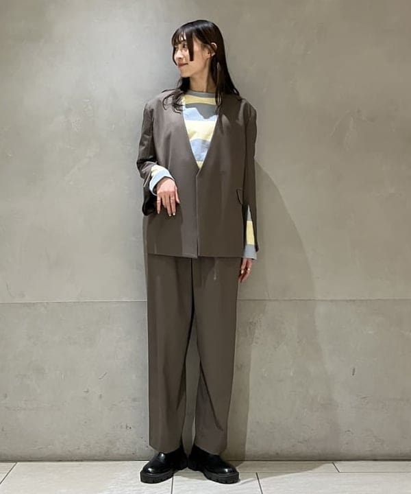 nodokaさんの「BEAMS WOMEN｜スラッシュスリーブ Vネック ジャケット」を使ったコーディネート
