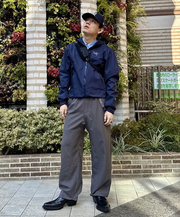 配島 孝明さんの「BEAMS WOMEN｜ARC'TERYX / Beta Jacket」を使ったコーディネート