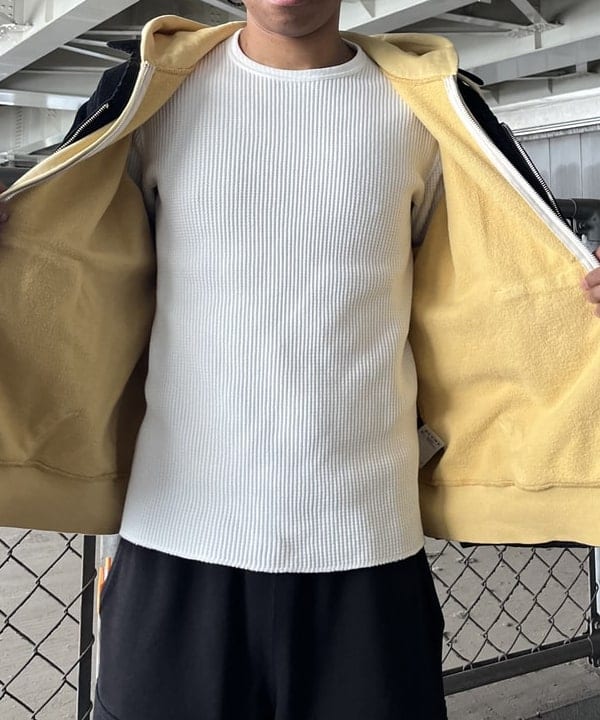 NADEL ナデールさんの「BEAMS WOMEN｜フェード ジップアップ フーディ」を使ったコーディネート