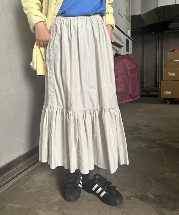 チナツさんの「BEAMS WOMEN｜Atlas Screen Printing / Songbird Tee」を使ったコーディネート