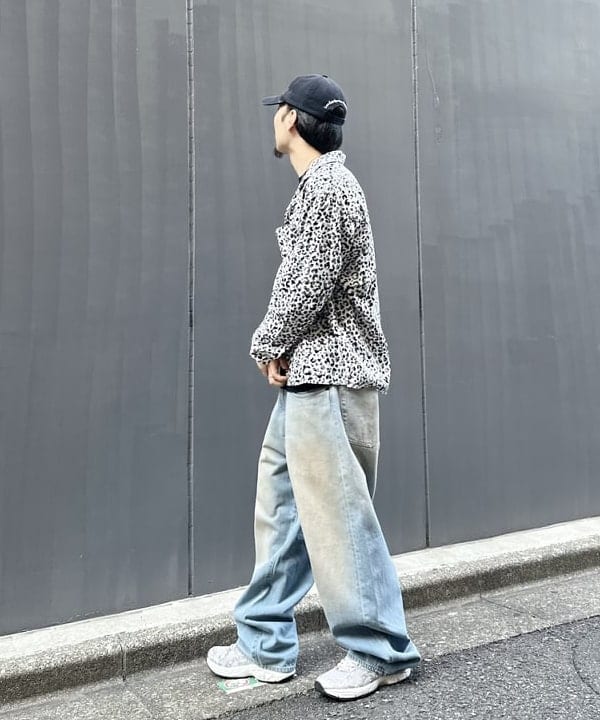吉田 洸輝さんの「BEAMS WOMEN｜アニマルプリント カットオフ オープンカラーシャツ」を使ったコーディネート