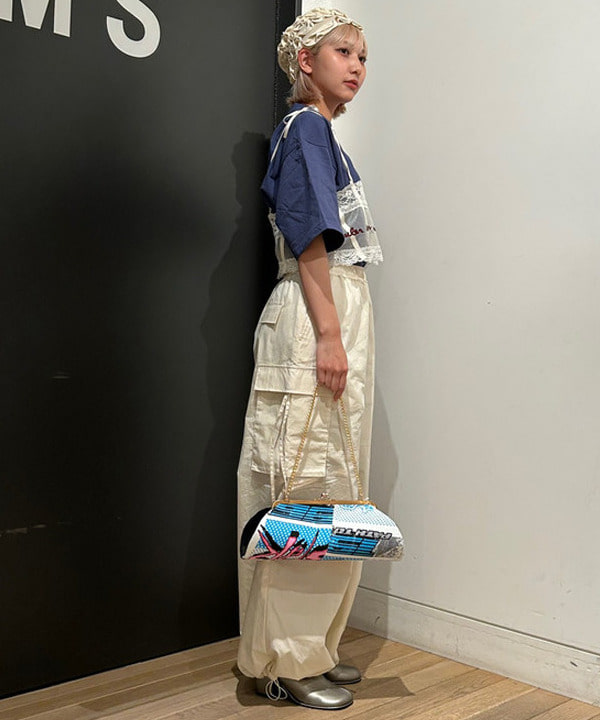 佐藤 亜美さんの「BEAMS WOMEN｜Lee / BULLDOG PRINT S/S TEE」を使ったコーディネート