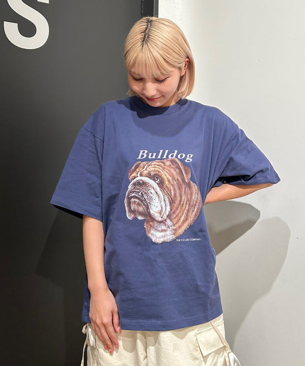 佐藤 亜美さんの「BEAMS WOMEN｜Lee / BULLDOG PRINT S/S TEE」を使ったコーディネート