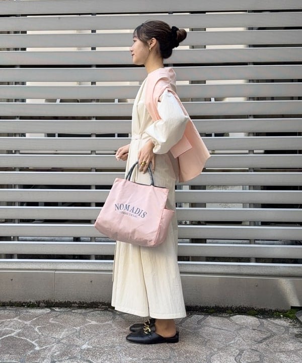 YUIさんの「BEAMS WOMEN｜AK+1 / ネックギャザー ワンピース」を使ったコーディネート