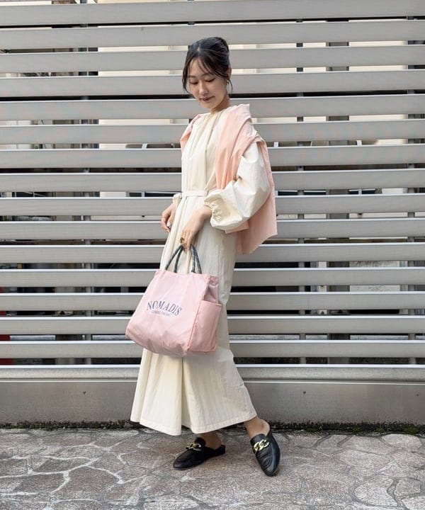 YUIさんの「BEAMS WOMEN｜AK+1 / ネックギャザー ワンピース」を使ったコーディネート