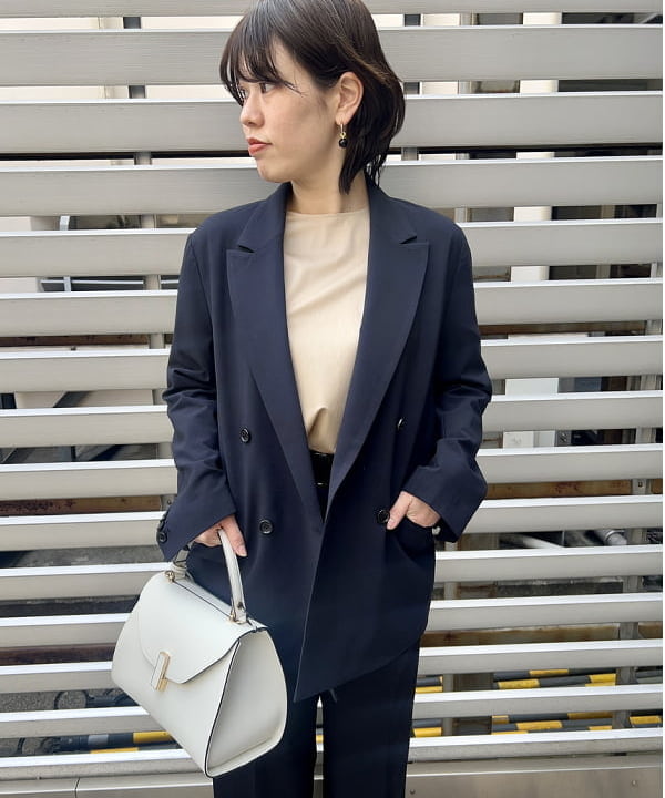 岡 妃呂美さんの「BEAMS WOMEN｜Oggi &times; Demi-Luxe BEAMS / ボクシー テーラードジャケット」を使ったコーディネート