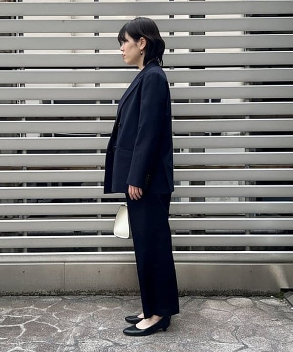 岡 妃呂美さんの「BEAMS WOMEN｜Oggi &times; Demi-Luxe BEAMS / ボクシー テーラードジャケット」を使ったコーディネート