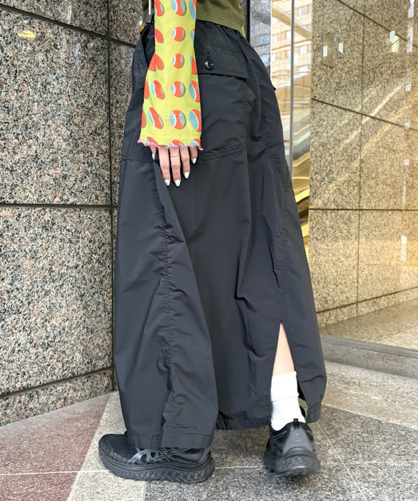 吉田 花さんの「BEAMS WOMEN｜CTRL FREAK / ナイロン ハンディ ショルダー」を使ったコーディネート