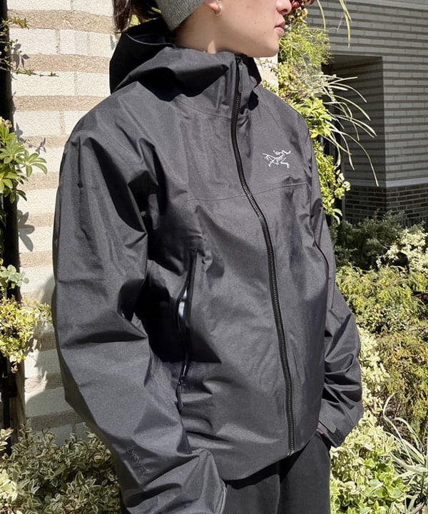 こたろうさんの「BEAMS WOMEN｜ARC'TERYX / Beta Jacket」を使ったコーディネート