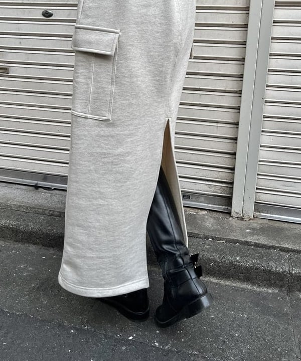 神坂 莉子さんの「BEAMS WOMEN｜【別注】Champion / ロングスカート」を使ったコーディネート