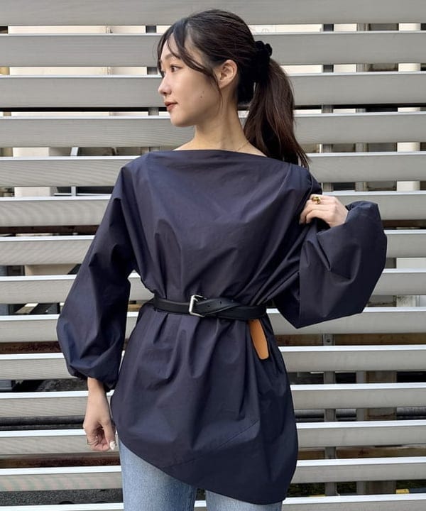 YUIさんの「BEAMS WOMEN｜ギャザー ショルダー ブラウス」を使ったコーディネート