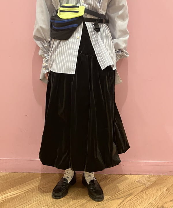 晶さんの「BEAMS WOMEN｜グロッシー バルーン スカート」を使ったコーディネート