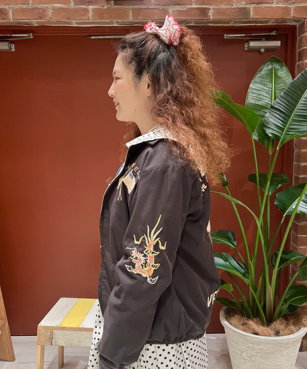 エノモト アミさんの「BEAMS WOMEN｜テーラー東洋 / Mid 1960s Style Cotton Rayon Vietnam Jacket」を使ったコーディネート