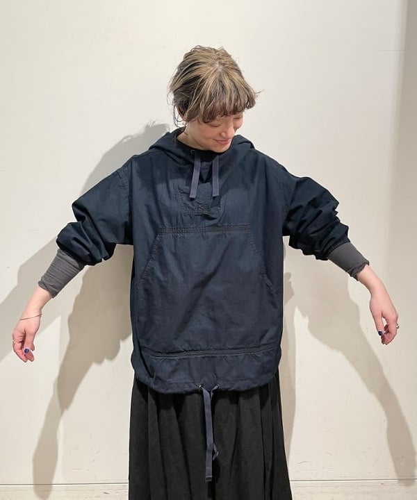 IZUMI MAYUMIさんの「BEAMS WOMEN｜NOMADIS / HELMET MESH Petit ショルダーバッグ」を使ったコーディネート
