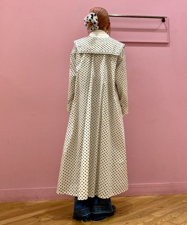 榎本 葵さんの「BEAMS WOMEN｜RED CARD TOKYO / Peace ルーズフレア デニムパンツ」を使ったコーディネート