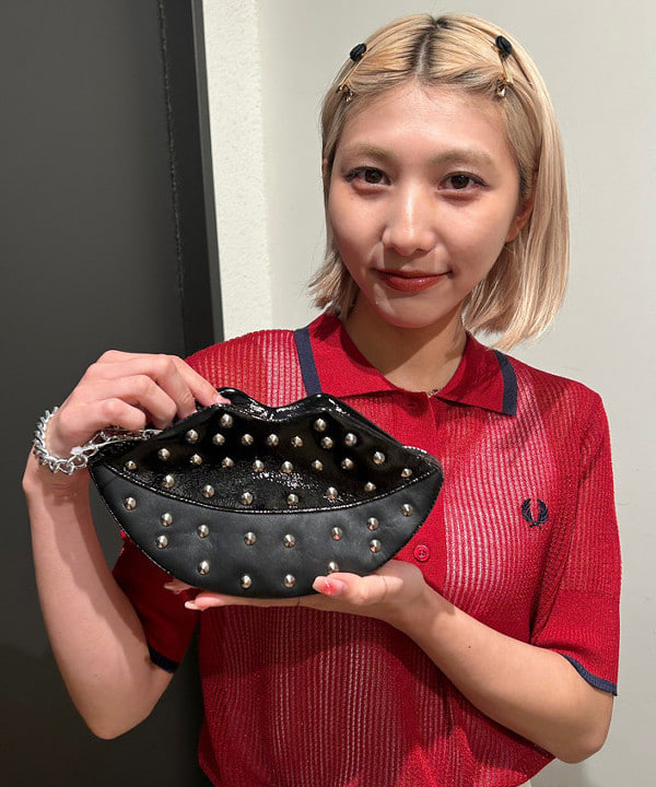 佐藤 亜美さんの「BEAMS WOMEN｜【別注】FRED PERRY / RIB KNITTED SHIRT」を使ったコーディネート
