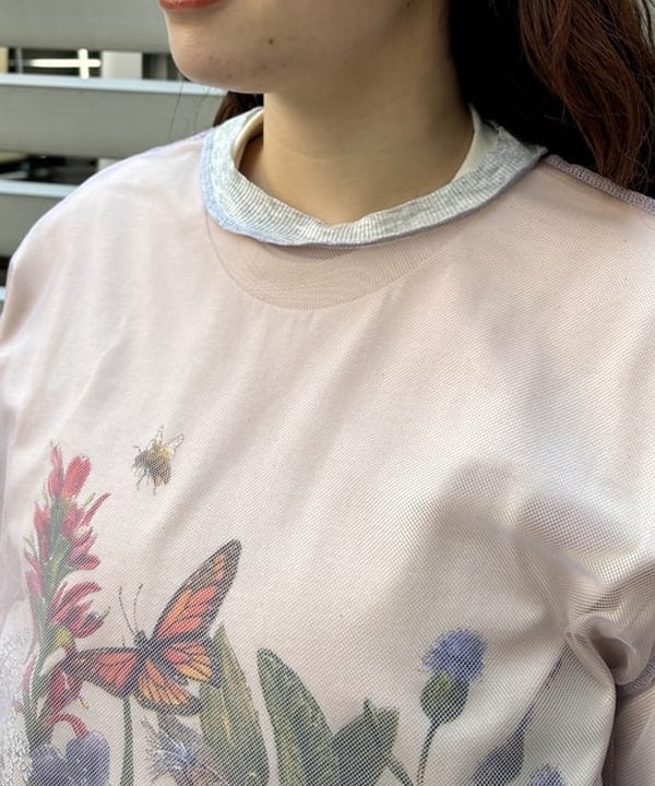 チナツさんの「BEAMS WOMEN｜【別注】Atlas Screen Printing / Roadside Flowers Tee」を使ったコーディネート