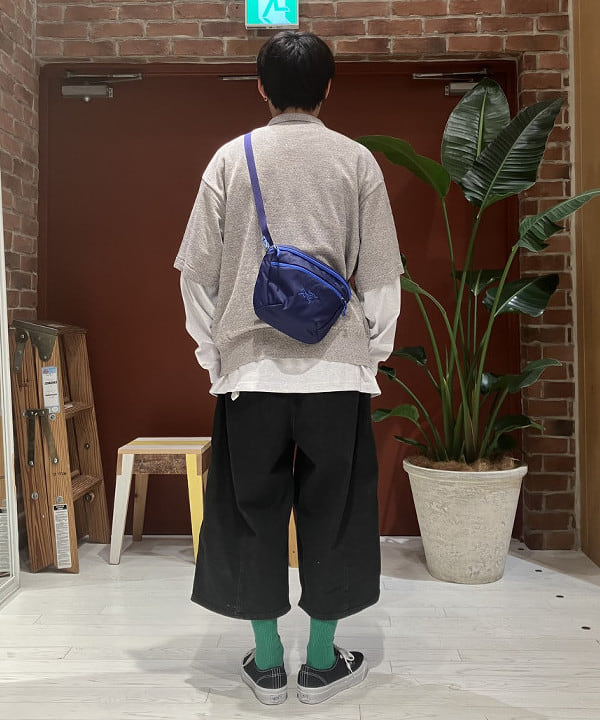 ハルさんの「BEAMS WOMEN｜クウォーターレングス デニム ウェビングパンツ」を使ったコーディネート