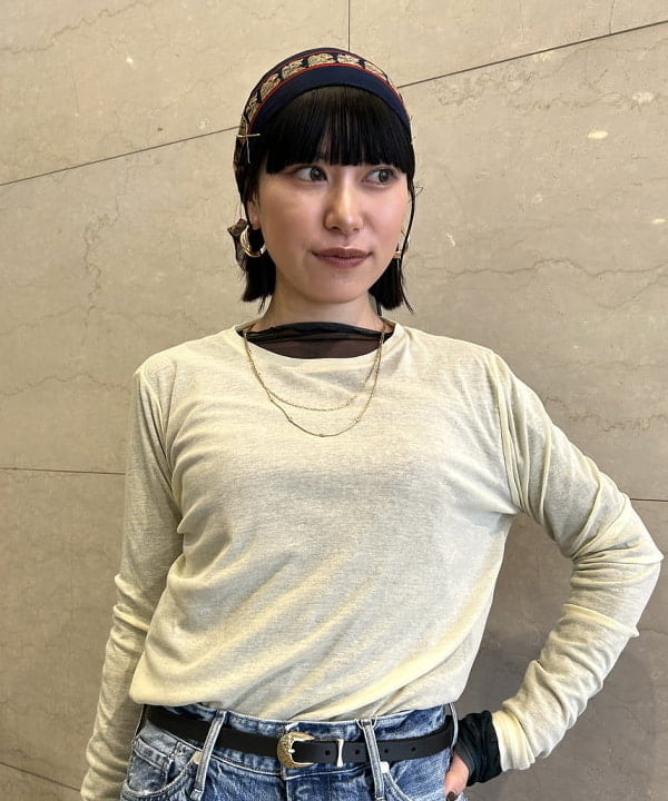 大槻 まひろさんの「BEAMS WOMEN｜シアーコットン ロングスリーブTシャツ」を使ったコーディネート