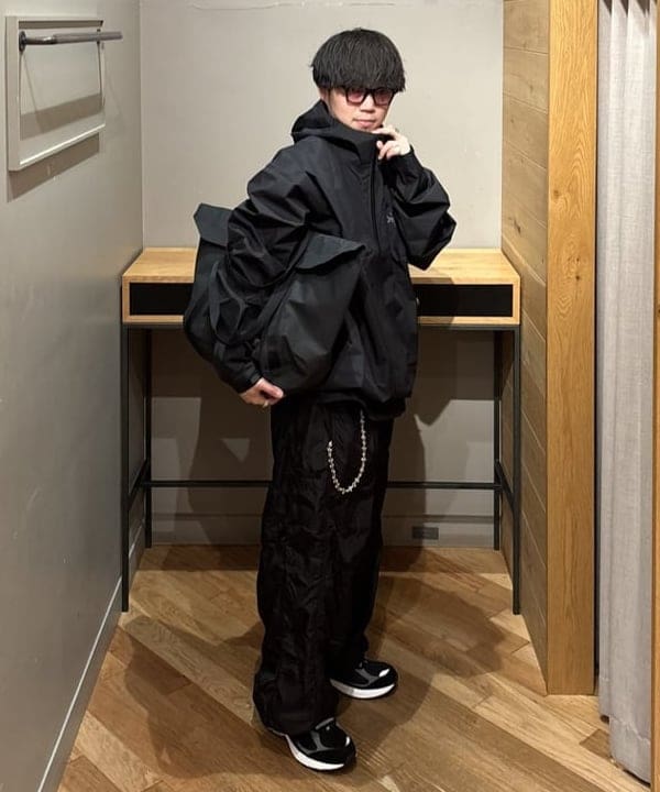 三宅 康平さんの「BEAMS WOMEN｜ARC'TERYX / Beta Jacket」を使ったコーディネート