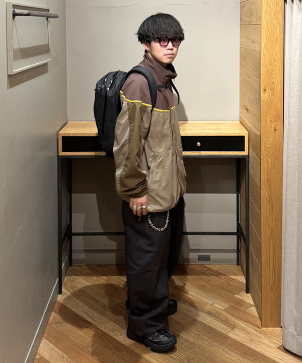 三宅 康平さんの「BEAMS WOMEN｜ARC&rsquo;TERYX / Granville 16 Backpack」を使ったコーディネート