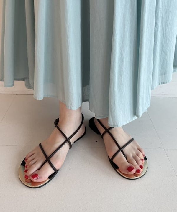 makita mikaさんの「BEAMS WOMEN｜【別注】MARIHA / マドモアゼル ソリッド ワンピース」を使ったコーディネート