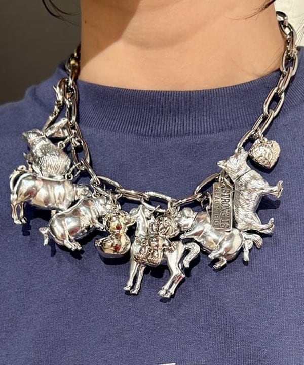 早川 萌子さんの「BEAMS WOMEN｜Lee / BULLDOG PRINT S/S TEE」を使ったコーディネート