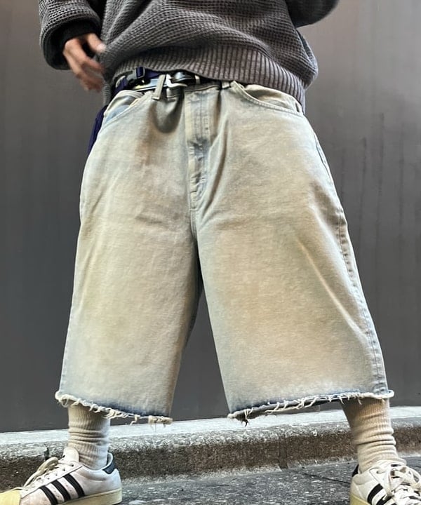 菊田 悠さんの「BEAMS WOMEN｜ヘザー メッシュ クルーネックニット」を使ったコーディネート