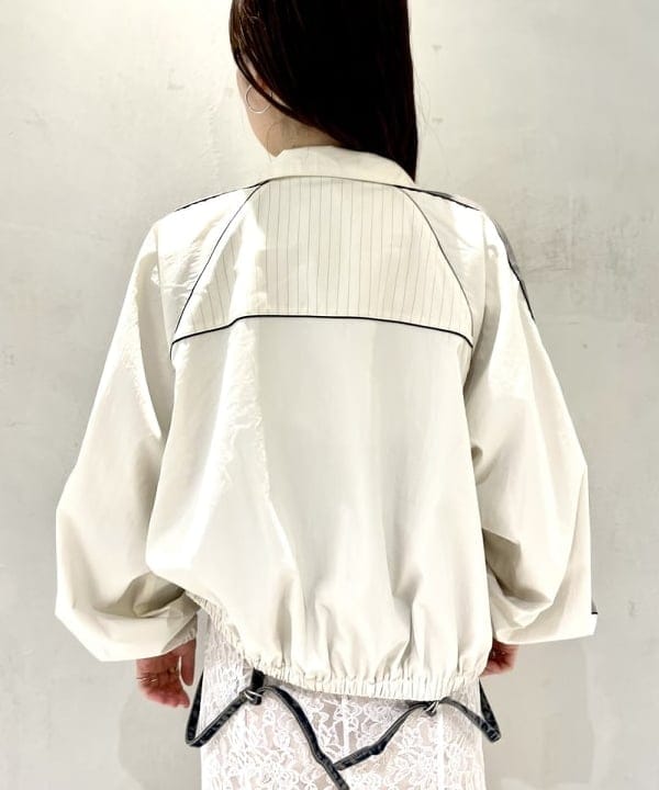 カタヤマ アヤさんの「BEAMS WOMEN｜ストライプ キリカエ トラックジャケット」を使ったコーディネート