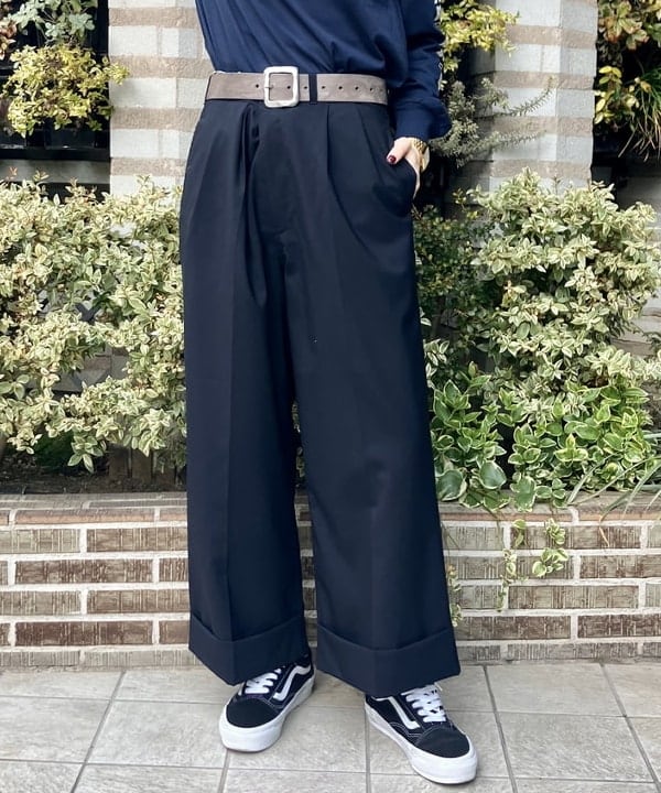小原 もこさんの「BEAMS WOMEN｜【別注】orSlow / デニム カットオフ ベスト」を使ったコーディネート