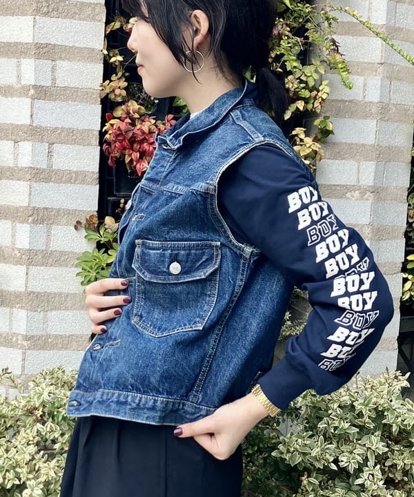 小原 もこさんの「BEAMS WOMEN｜【別注】orSlow / デニム カットオフ ベスト」を使ったコーディネート