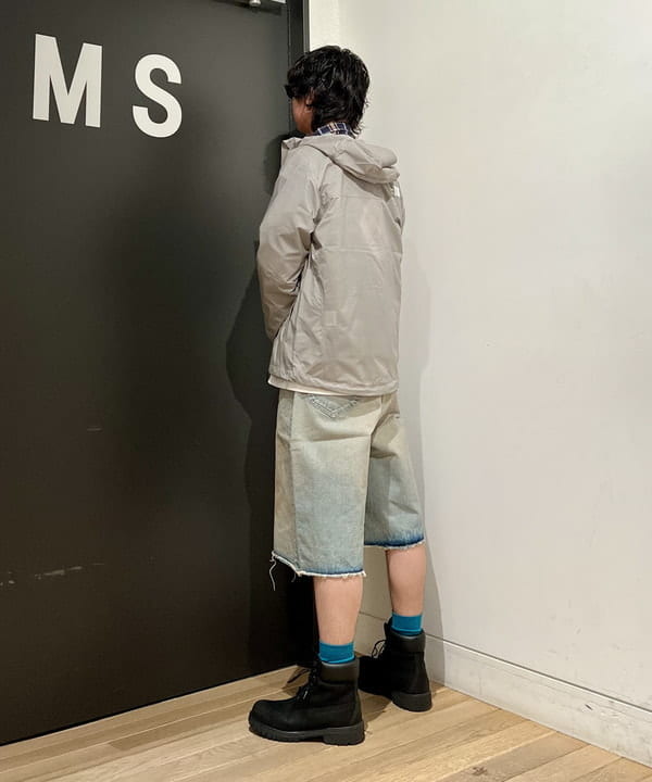 関澤 佑樹さんの「BEAMS WOMEN｜ショートチェックシャツ」を使ったコーディネート