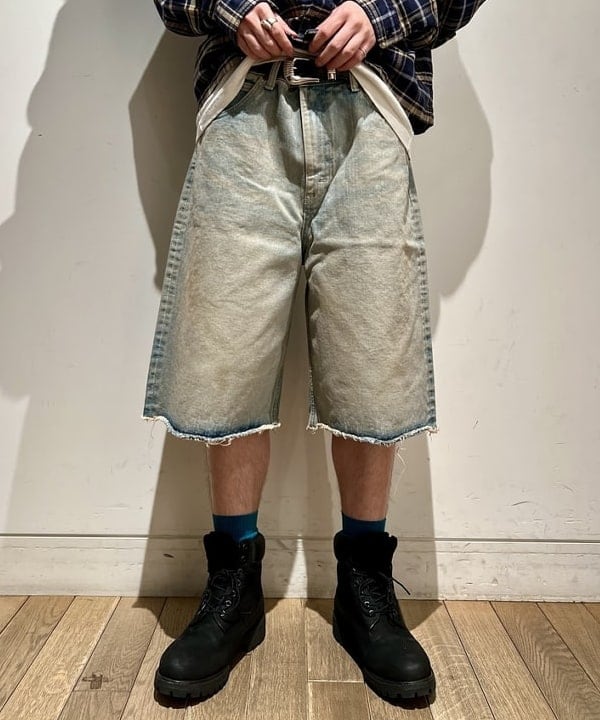 関澤 佑樹さんの「BEAMS WOMEN｜ショートチェックシャツ」を使ったコーディネート