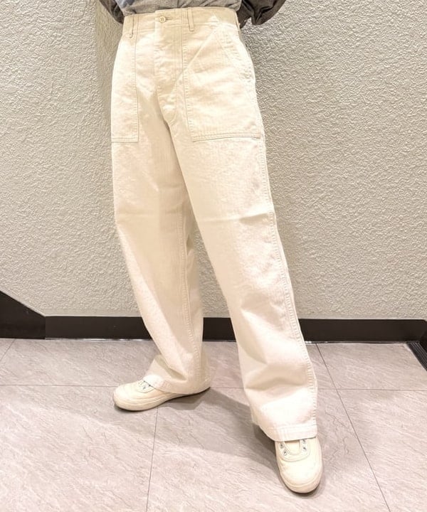 かわい みづきさんの「orSlow / ヘリンボーン ツイル サマー ファティーグ パンツ」を使ったコーディネート